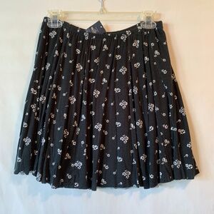 Hollister Black With Flowers Lined Skirt Size Small